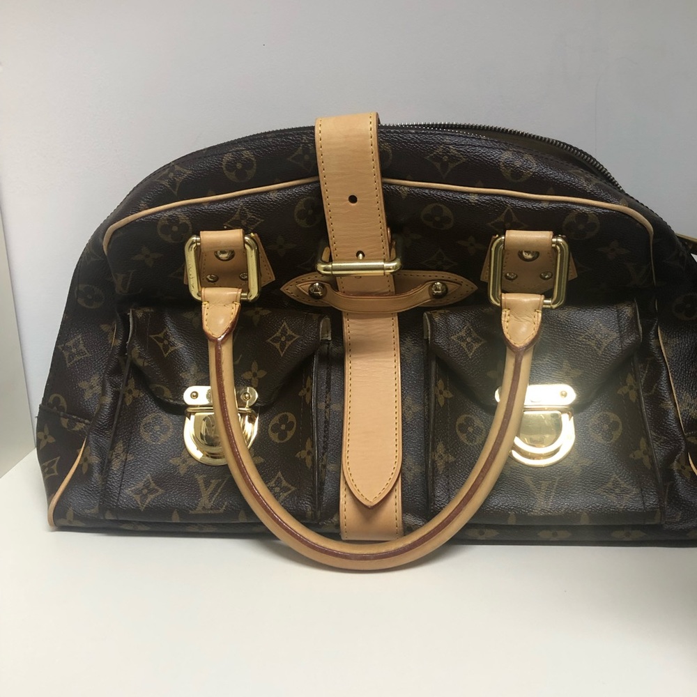 Louis Vuitton Manhattan GM. Price is negotiable